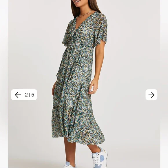 Dresses | River Island Green Floral Midi Dress Size Us6 Uk1 | Poshmark